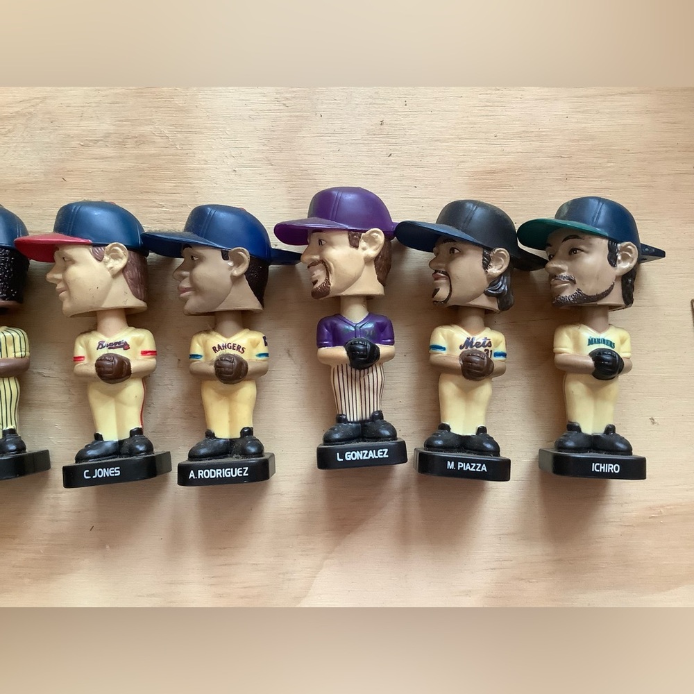 Baseball Mini Bobbleheads - Picture 3 of 4
